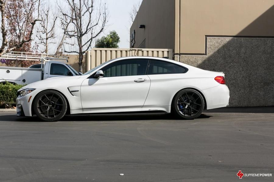  BMW M4 Coupe Alpine White on BBS Wheels 2016 года  (фото 11 из 13)